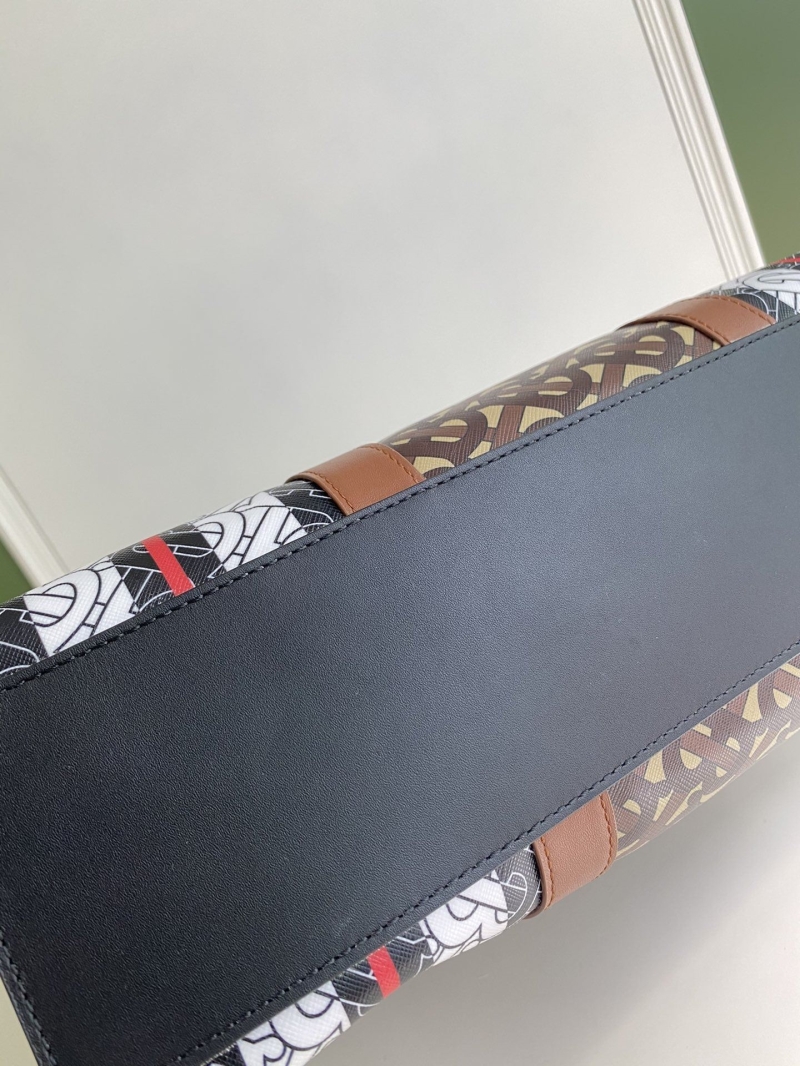 Bv*b*rry shopping bags